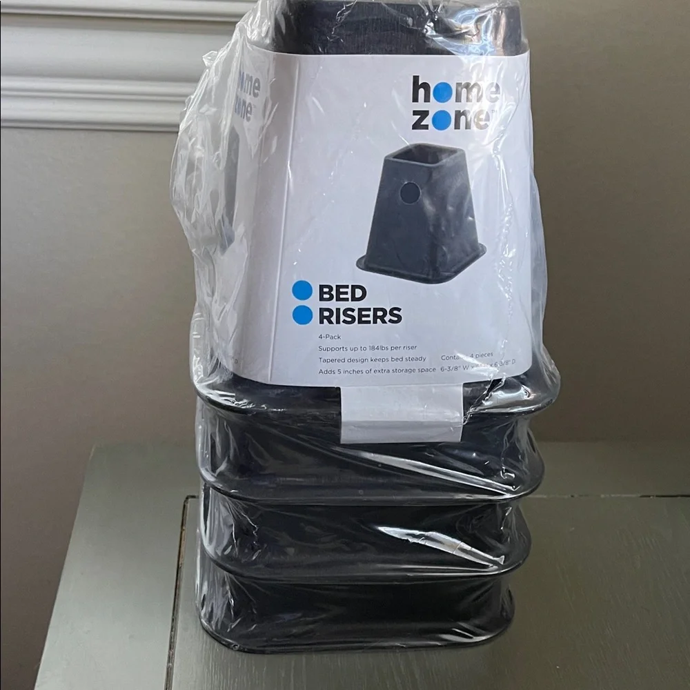The Container Store Home Zone Bed Risers NWT Count / 4